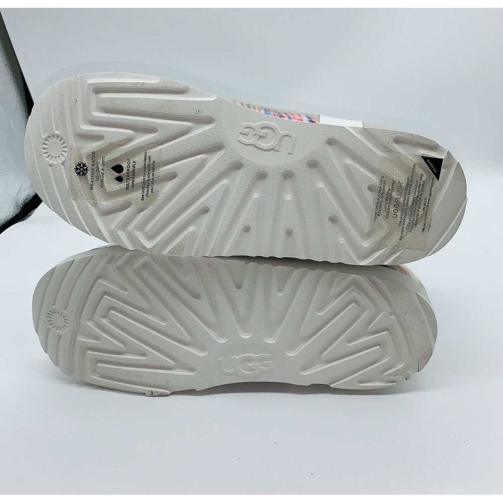 UGG Classics Women's Ankle Boots Clear Mini Pixelate White Waterproof Size 6 NEW - Picture 10 of 10